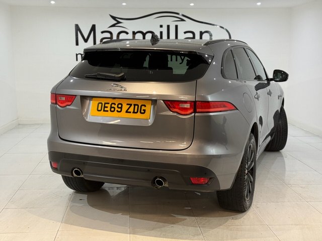 2020 JAGUAR F-PACE - Photo 8