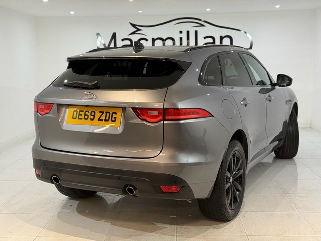 2020 JAGUAR F-PACE - Photo 9