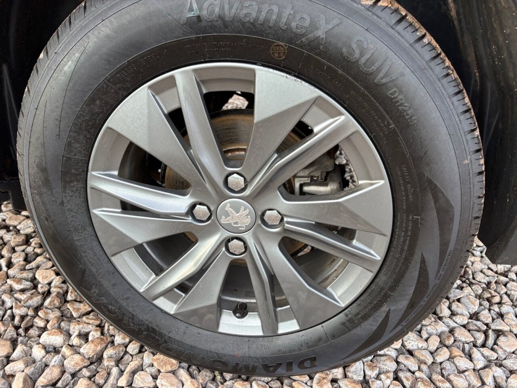 USED 2022 72 PEUGEOT E-2008 E-2008 100KW 50 KWH ALLURE (11KC) ELECTRIC &pound;ZERO DEPOSIT FINANCE