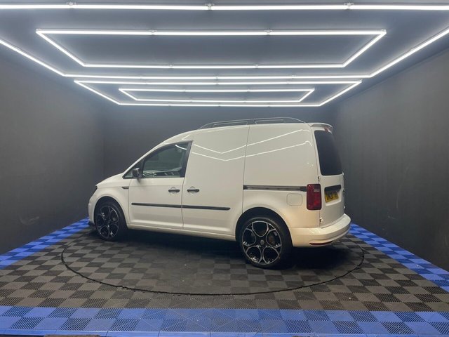 2020 VOLKSWAGEN CADDY - Photo 11