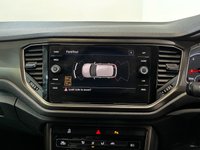 USED 2019 69 VOLKSWAGEN T-ROC 1.5 TSI GPF EVO Design SUV 5dr Petrol Manual Euro 6 (s/s) (150 ps) 2 keys, reverse camera, NAV, cruise