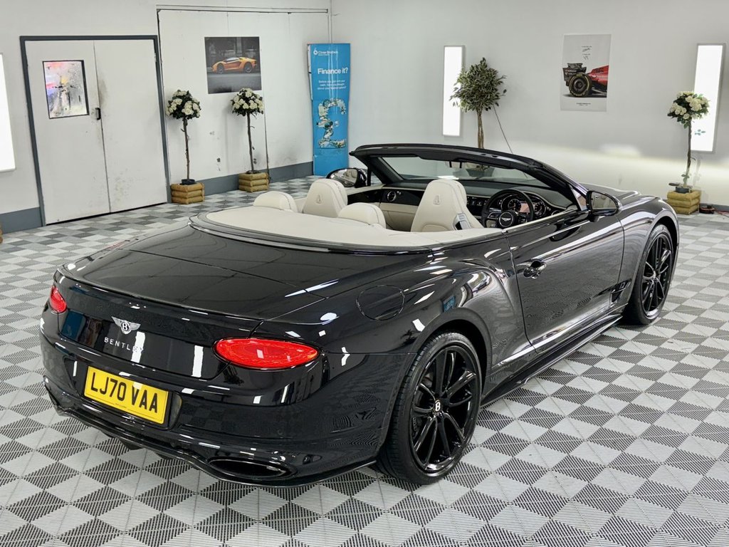 USED 2020 70 BENTLEY CONTINENTAL 6.0 W12 GTC Convertible 2dr Petrol Auto 4WD Euro 6 (635 ps) 