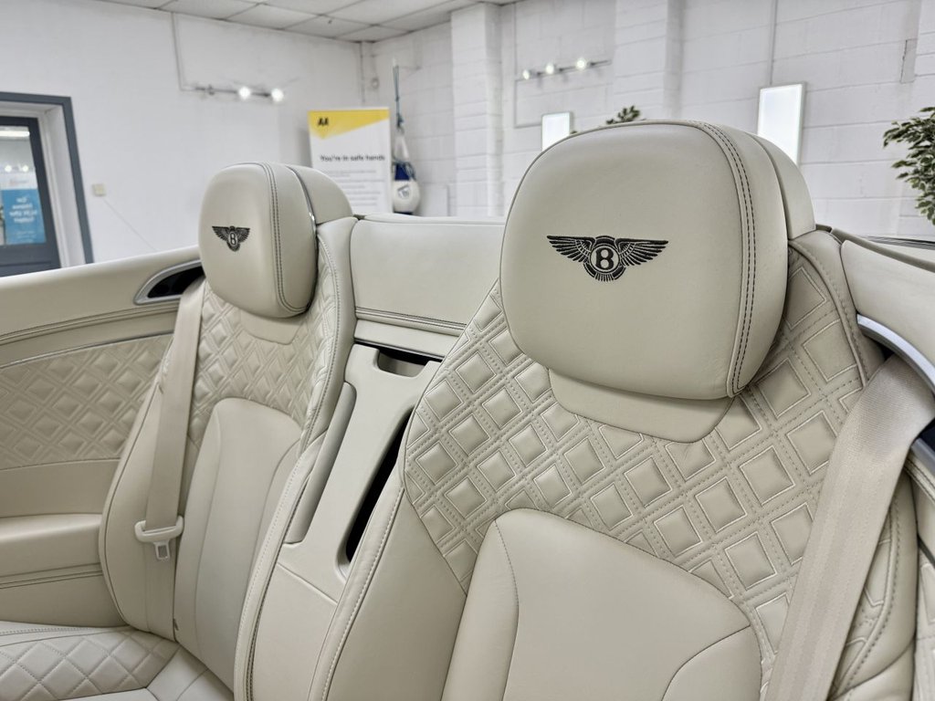USED 2020 70 BENTLEY CONTINENTAL 6.0 W12 GTC Convertible 2dr Petrol Auto 4WD Euro 6 (635 ps) 