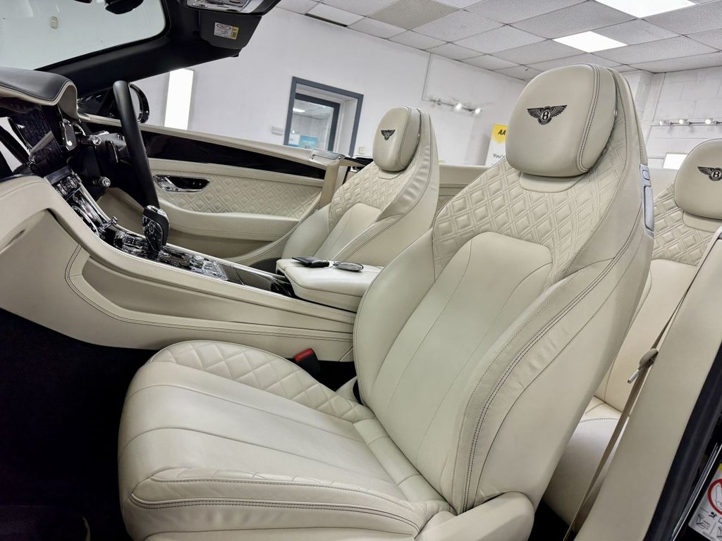 USED 2020 70 BENTLEY CONTINENTAL 6.0 W12 GTC Convertible 2dr Petrol Auto 4WD Euro 6 (635 ps) 