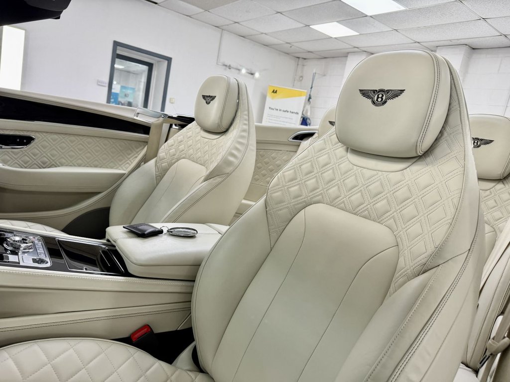 USED 2020 70 BENTLEY CONTINENTAL 6.0 W12 GTC Convertible 2dr Petrol Auto 4WD Euro 6 (635 ps) 