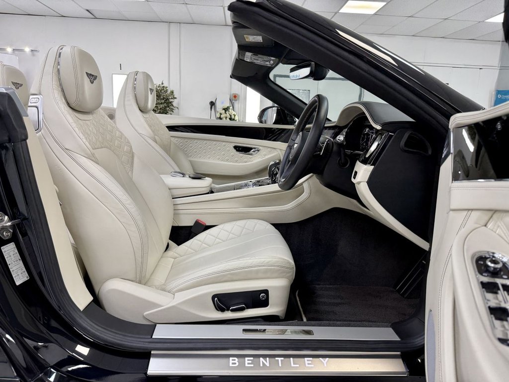 USED 2020 70 BENTLEY CONTINENTAL 6.0 W12 GTC Convertible 2dr Petrol Auto 4WD Euro 6 (635 ps) 