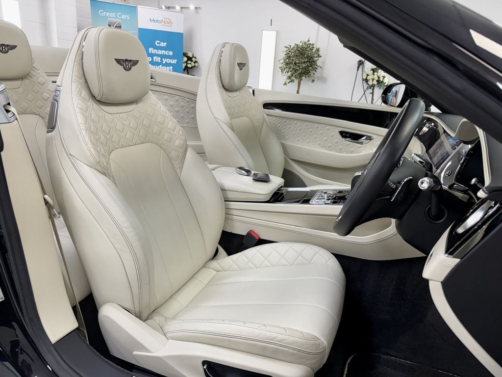 USED 2020 70 BENTLEY CONTINENTAL 6.0 W12 GTC Convertible 2dr Petrol Auto 4WD Euro 6 (635 ps) 