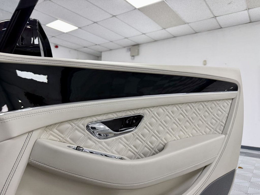 USED 2020 70 BENTLEY CONTINENTAL 6.0 W12 GTC Convertible 2dr Petrol Auto 4WD Euro 6 (635 ps) 