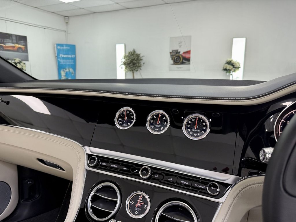 USED 2020 70 BENTLEY CONTINENTAL 6.0 W12 GTC Convertible 2dr Petrol Auto 4WD Euro 6 (635 ps) 