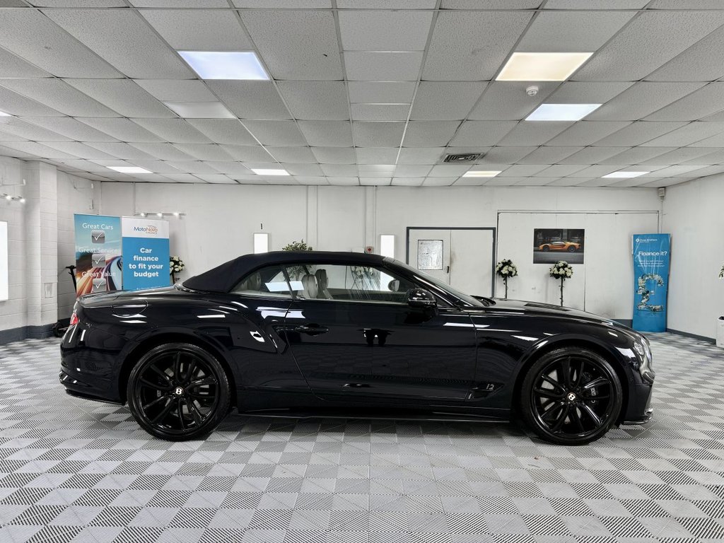 USED 2020 70 BENTLEY CONTINENTAL 6.0 W12 GTC Convertible 2dr Petrol Auto 4WD Euro 6 (635 ps) 