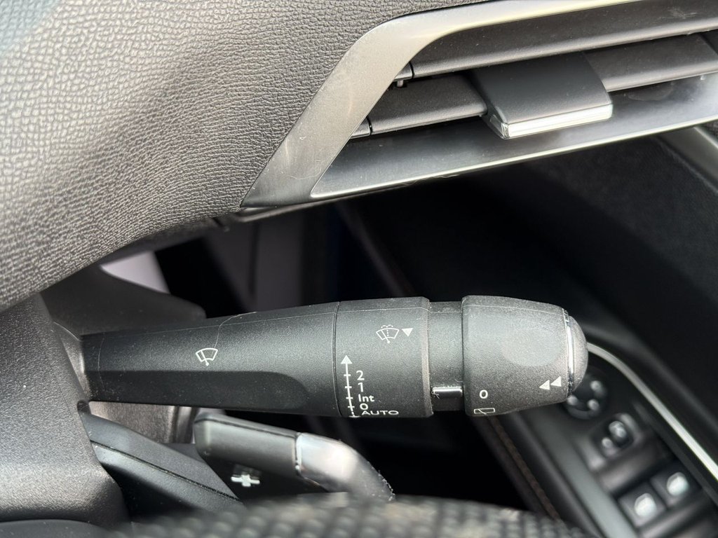 USED 2018 18 PEUGEOT 3008 1.5 BlueHDi GT Line SUV 5dr Diesel EAT Euro 6 (s/s) (130 ps) Apple Carplay, Rear Camera