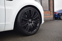 USED 2019 69 LAND ROVER RANGE ROVER SPORT 3.0 SD V6 HSE Dynamic SUV 5dr Diesel Auto 4WD Euro 6 (s/s) (306 ps) PAN ROOF / FULL DEALER HISTORY