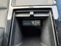 USED 2019 69 LAND ROVER RANGE ROVER EVOQUE 2.0 D180 R-Dynamic SE SUV 5dr Diesel Auto 4WD Euro 6 (s/s) (180 ps) Great colour combo! looks amazing!
