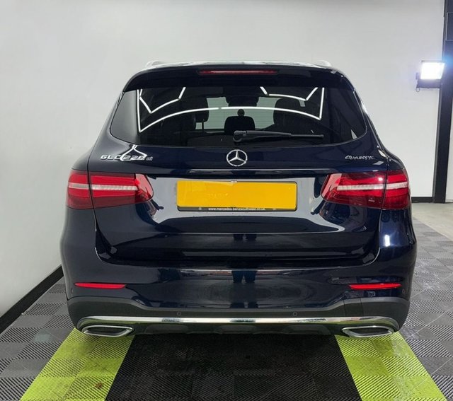 2017 Mercedes-Benz GLC - Photo 5