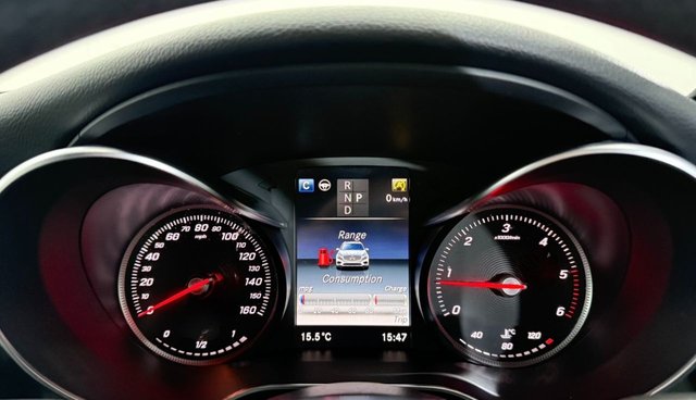 2017 Mercedes-Benz GLC - Photo 11