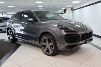 2019 PORSCHE CAYENNE