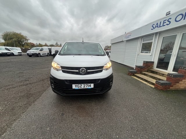 2022 Vauxhall Vivaro 1.5L Dynamic 6dr - Photo 2