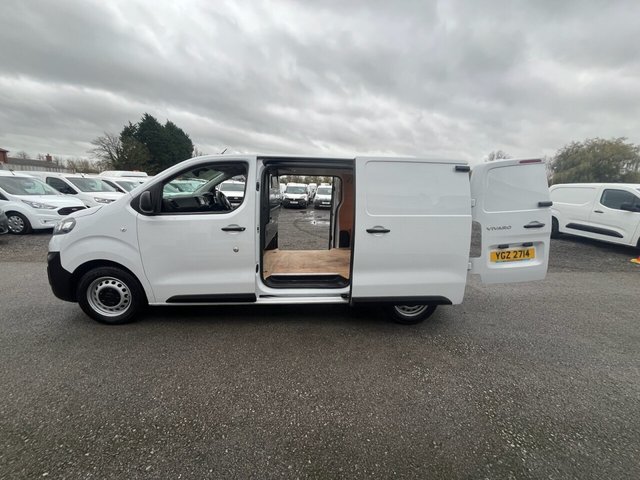 2022 Vauxhall Vivaro 1.5L Dynamic 6dr - Photo 10