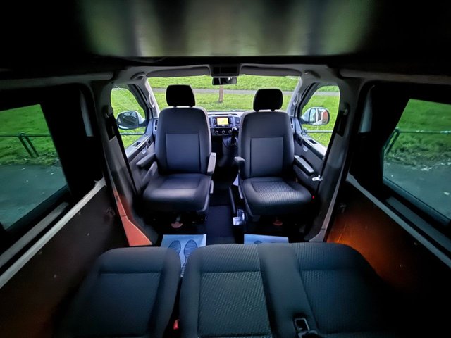 2015 VOLKSWAGEN TRANSPORTER 2015 2.0 BITDI BLUEMOTION TECH T30 HIGHLINE KOMBI SPORTLINE STYLE BODYKITS DSG 4MOTION LED DAYLIGHTS 5 SEATS 20" ALLOYS L1 H1 (219 G/KM, 178 BHP) - Photo 8