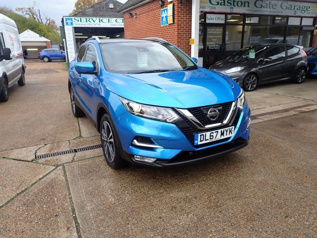 View our NISSAN QASHQAI