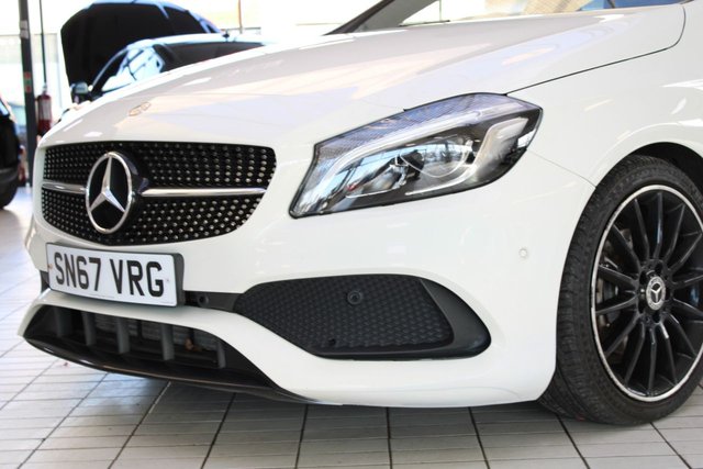 2017 MERCEDES-BENZ A-CLASS 1.6 A160 AMG Line (Premium) Hatchback 5dr Petrol 7G-DCT Euro 6 (s/s) (102 ps) - Photo 5