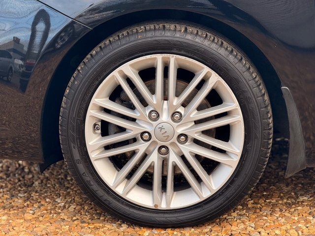 2017 KIA CARENS - Photo 12