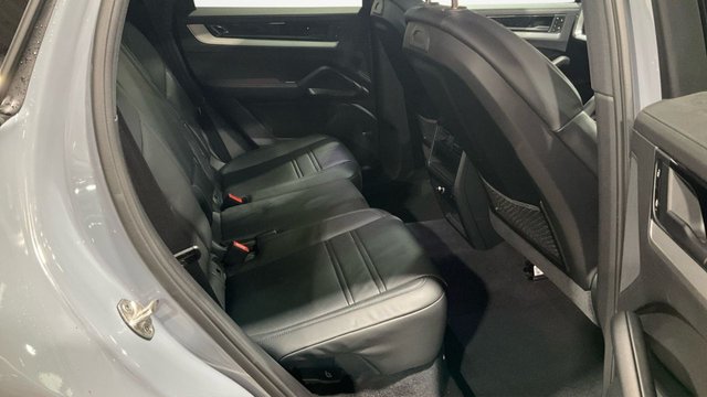 2023 PORSCHE CAYENNE 3.0T V6 Coupe 5dr Petrol TiptronicS 4WD Euro 6 (s/s) (353 ps) - Photo 7