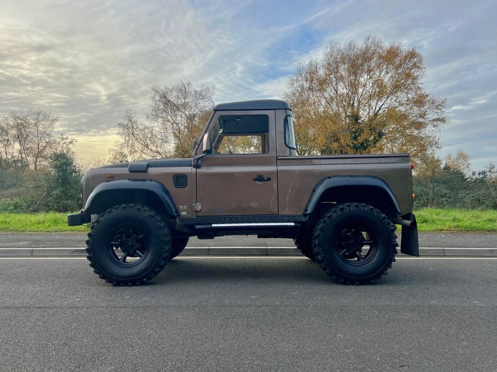 USED 1989 F LAND ROVER DEFENDER 90 300tdi // 2.5 // Pick up // Galvanised Chassis // px swap 