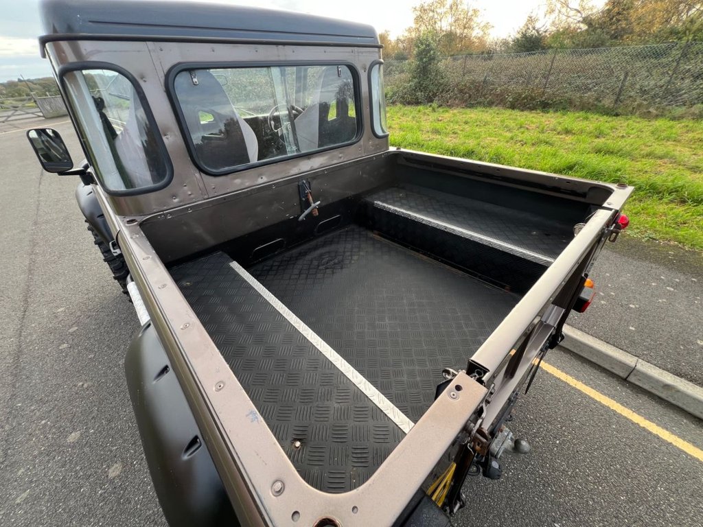 USED 1989 F LAND ROVER DEFENDER 90 300tdi // 2.5 // Pick up // Galvanised Chassis // px swap 