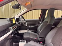 USED 2025 25 DACIA Spring 65 26.8kWh EXTREME Hatchback 5dr Electric Auto (65 ps) 