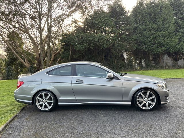 2015 Mercedes-Benz C-Class 1.6L Amg Sport Edition 2dr - Photo 2
