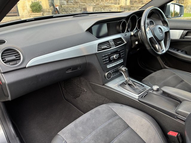 2015 Mercedes-Benz C-Class 1.6L Amg Sport Edition 2dr - Photo 11