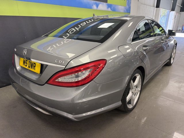 2012 Mercedes-Benz Cls Class 3L Sport 4dr - Photo 6
