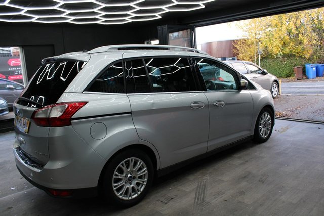2012 FORD GRAND C-MAX - Photo 4