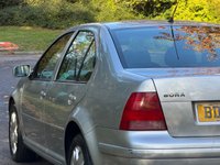 USED 2002 52 VOLKSWAGEN BORA 1.6 SE Saloon 4dr Petrol Manual (170 g/km, 105 bhp) 