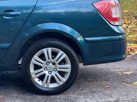 USED 2007 57 VAUXHALL ASTRA 1.8i 16v Design Estate 5dr Petrol Automatic (187 g/km, 138 bhp) 