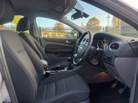 USED 2011 60 FORD FOCUS 1.6 Titanium Hatchback 5dr Petrol Manual (159 g/km, 99 bhp) 