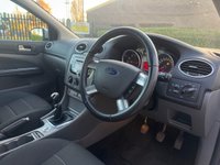 USED 2011 60 FORD FOCUS 1.6 Titanium Hatchback 5dr Petrol Manual (159 g/km, 99 bhp) 