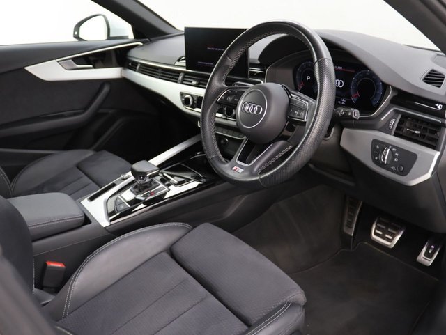 2022 Audi A4 Avant 2L S Line 5dr - Photo 10