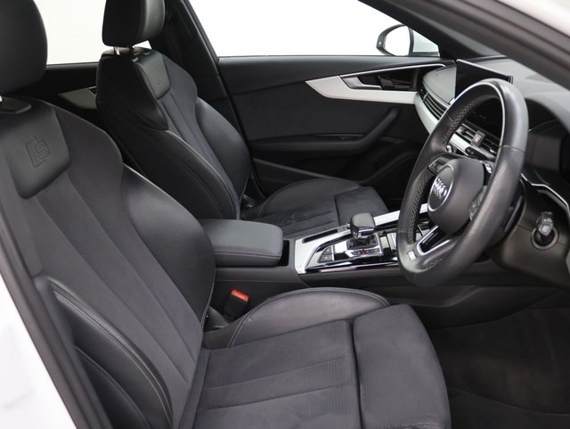 2022 Audi A4 Avant 2L S Line 5dr - Photo 12