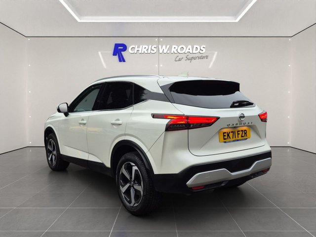 2021 Nissan Qashqai 1.3L Premiere Edition 5dr - Photo 2