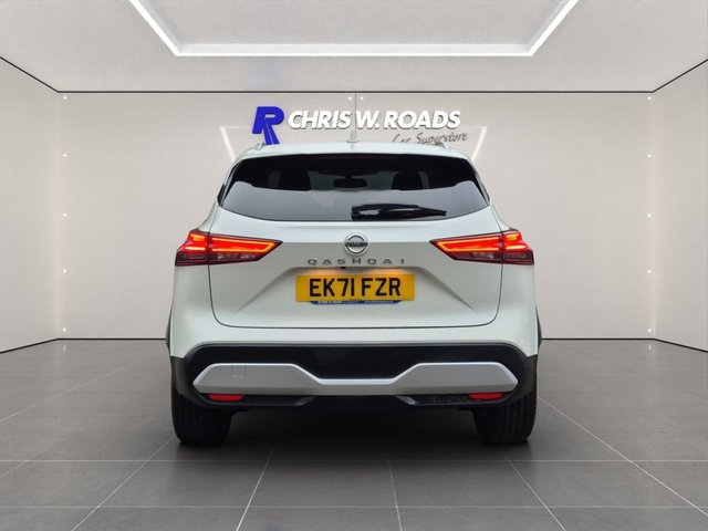 2021 Nissan Qashqai 1.3L Premiere Edition 5dr - Photo 12