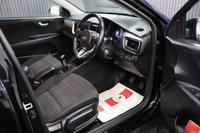 USED 2017 67 KIA STONIC 1.6 CRDi 2 SUV 5dr Diesel Manual Euro 6 (s/s) (108 bhp) JUST BEEN SERVICED / LONG MOT / 2 OWNERS / FINANCE AVAILABLE