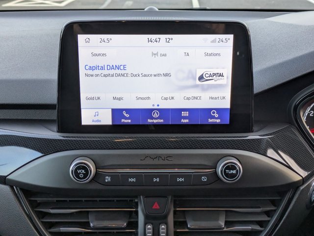 2020 Ford Focus - Photo 11