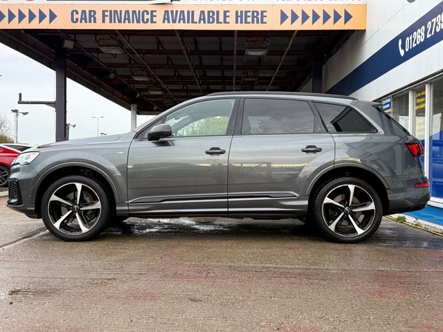 View our AUDI Q7