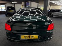 USED 2022 71 BENTLEY FLYING SPUR 4.0 V8 Auto 4WD Euro 6 4dr [City+Tour + Mulliner + Blackline + Carbon Pack] CARBON PACK + HUGE SPEC