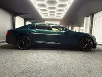 USED 2022 71 BENTLEY FLYING SPUR 4.0 V8 Auto 4WD Euro 6 4dr [City+Tour + Mulliner + Blackline + Carbon Pack] CARBON PACK + HUGE SPEC
