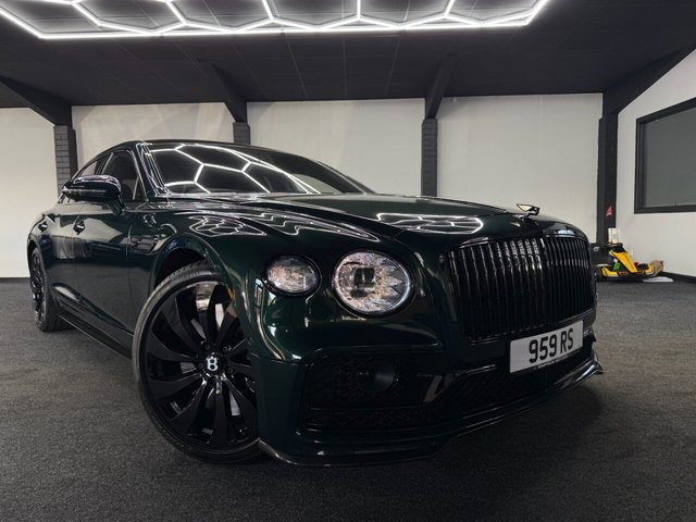 View our Bentley Flying Spur 4.0 V8 Auto 4WD Euro 6 4dr [City+Tour + Mulliner + Blackline + Carbon Pack]