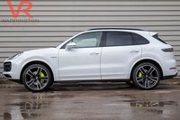 USED 2023 72 PORSCHE CAYENNE 3.0 V6 E-Hybrid 17.9kWh Platinum Edition SUV 5dr Petrol Plug-in Hybrid TiptronicS 4WD Euro 6 (s/s) (3.6kW Charger) (462 ps) VAT Qualifying + Adaptive Cruise + 360&ordm; Cam