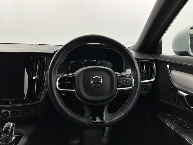 2019 Volvo S90 - Photo 12